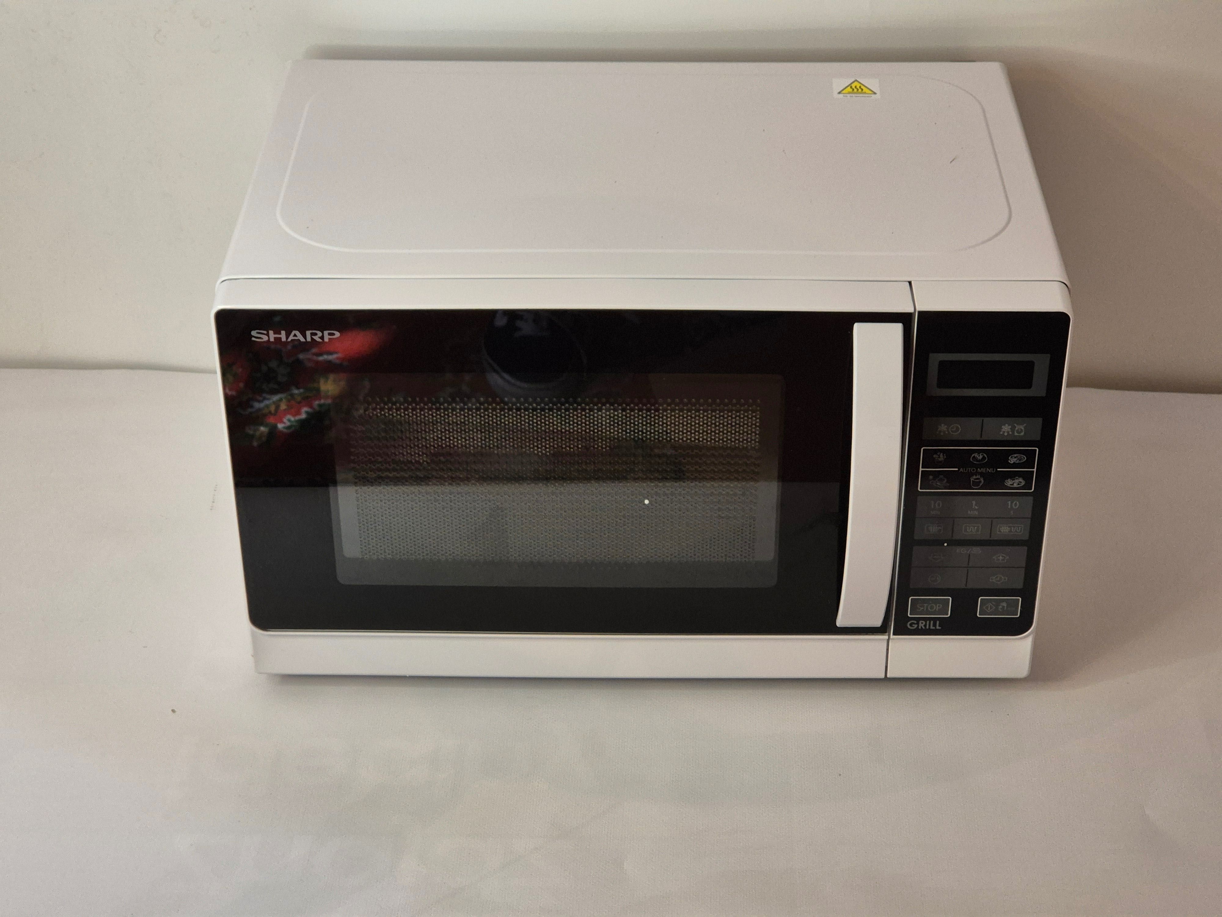 Kuchenka mikrofalowa Sharp R642WW