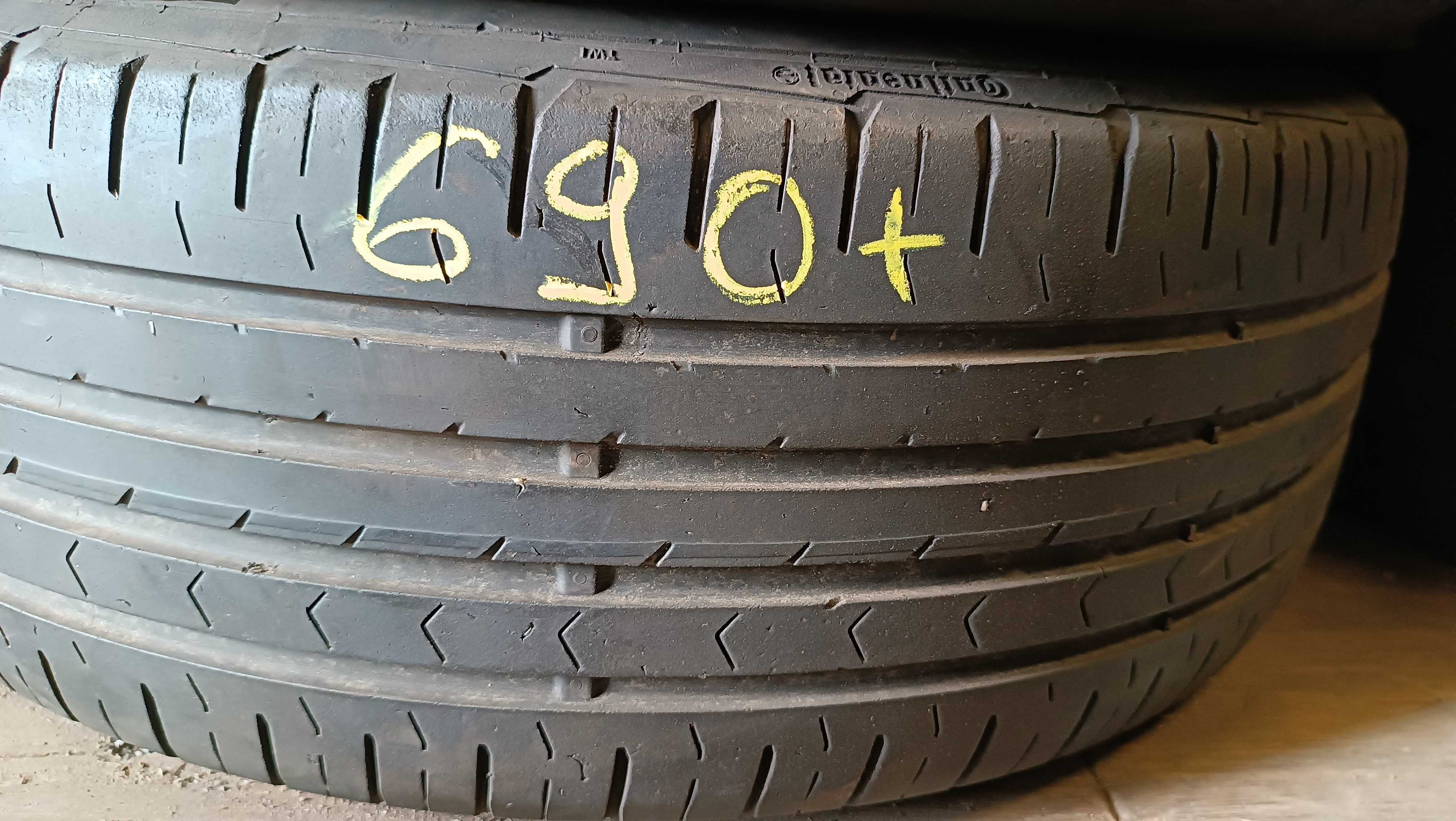 2x 205/60 R16 96V XL Continental ContiPremiumContact 5 / 690