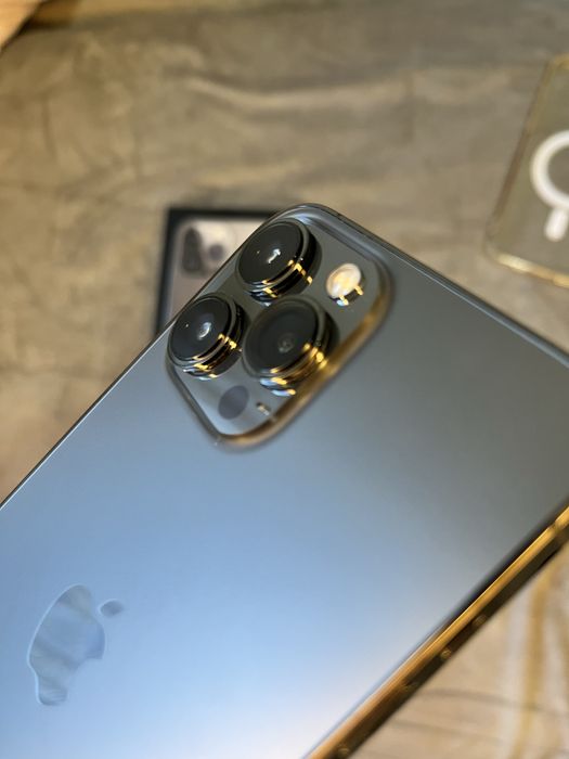 Продам iphone 13 pro max 128