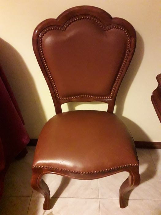 mesa de refeição Castanho maciço + cadeiras forradas a pele