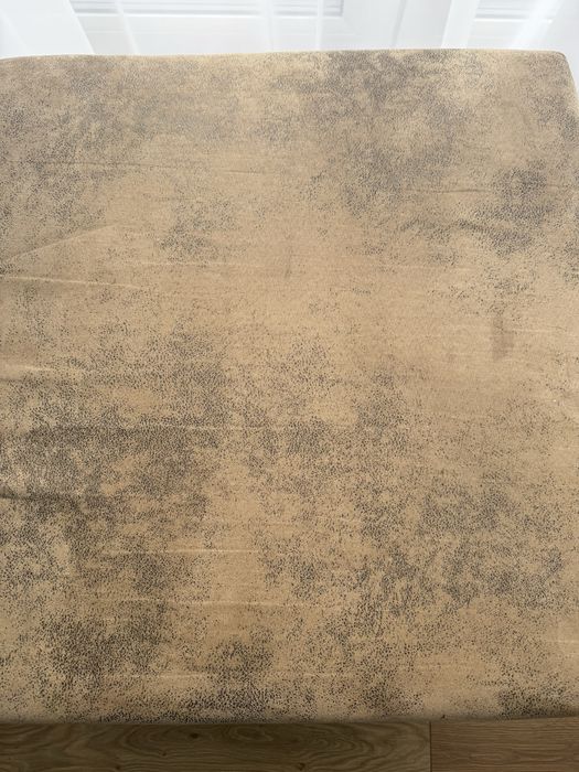 Pufa 61 cm x 61 cm ze schowkiem