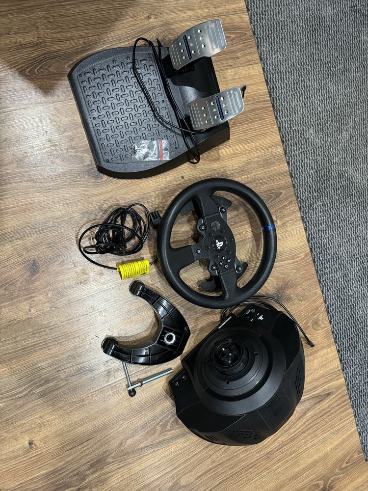 Kierownica zestaw Thrustmaster T300 RS