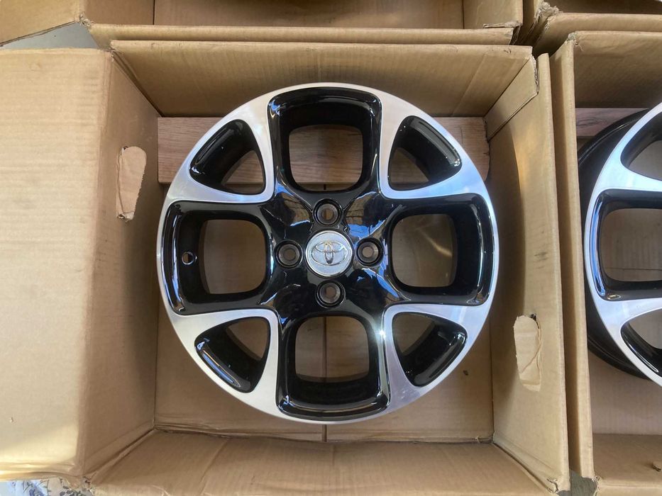 Felgi ALUMINIOWE 15 Toyota Aygo Yaris