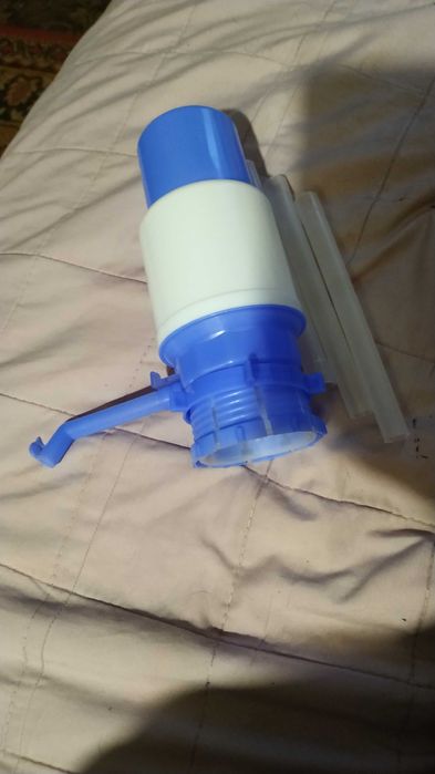 Помпа для води,насадка на волу