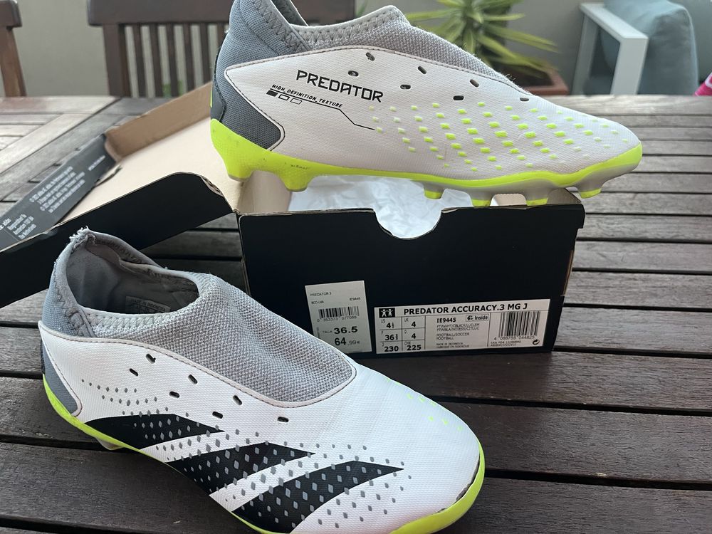Chuteiras Adidas Predator - 36,5