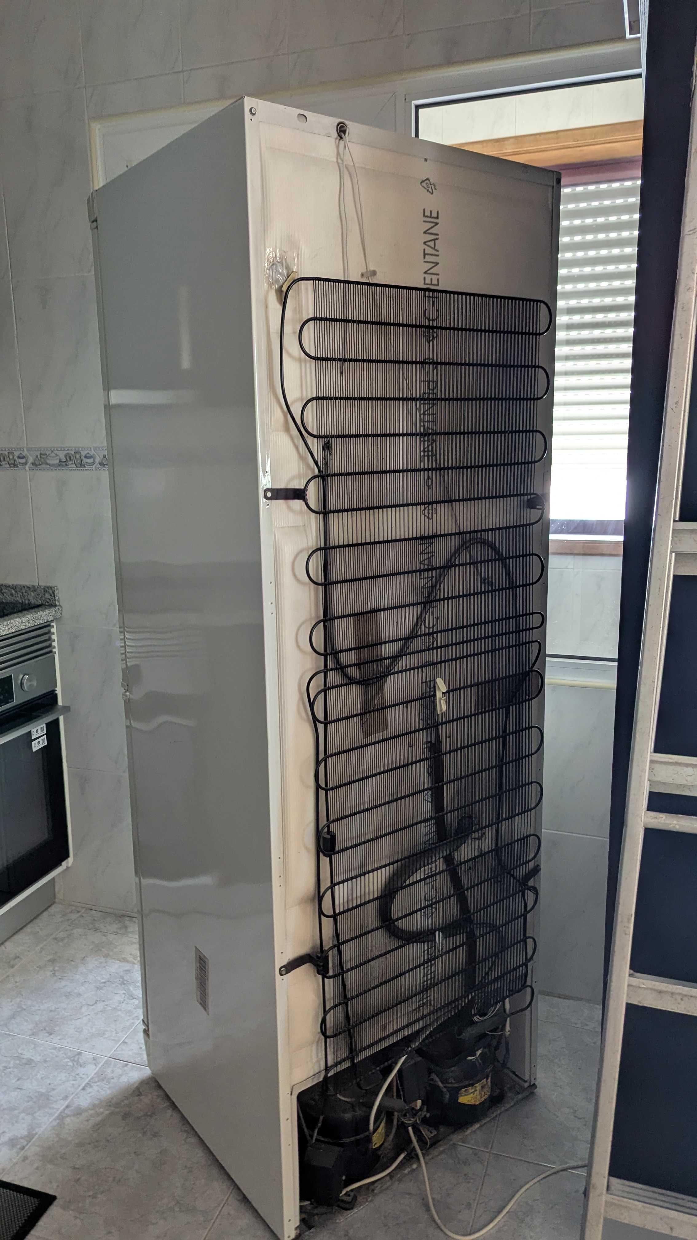 Frigorífico Indesit