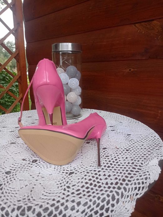 Bardzo wysokie szpilki metalowy obcas 16cm róż r38 high heels sexowne