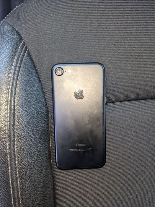 Продам Iphone 7 32гб