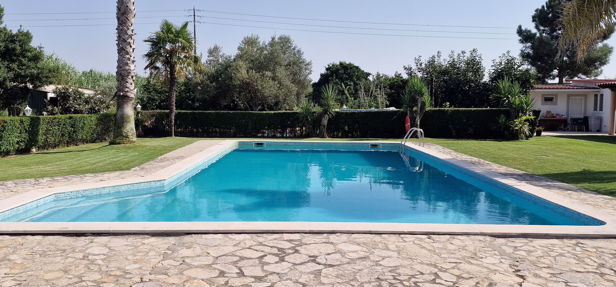 Espaço com Piscina e Barbecue para Eventos Privados – Até 50 Pessoas