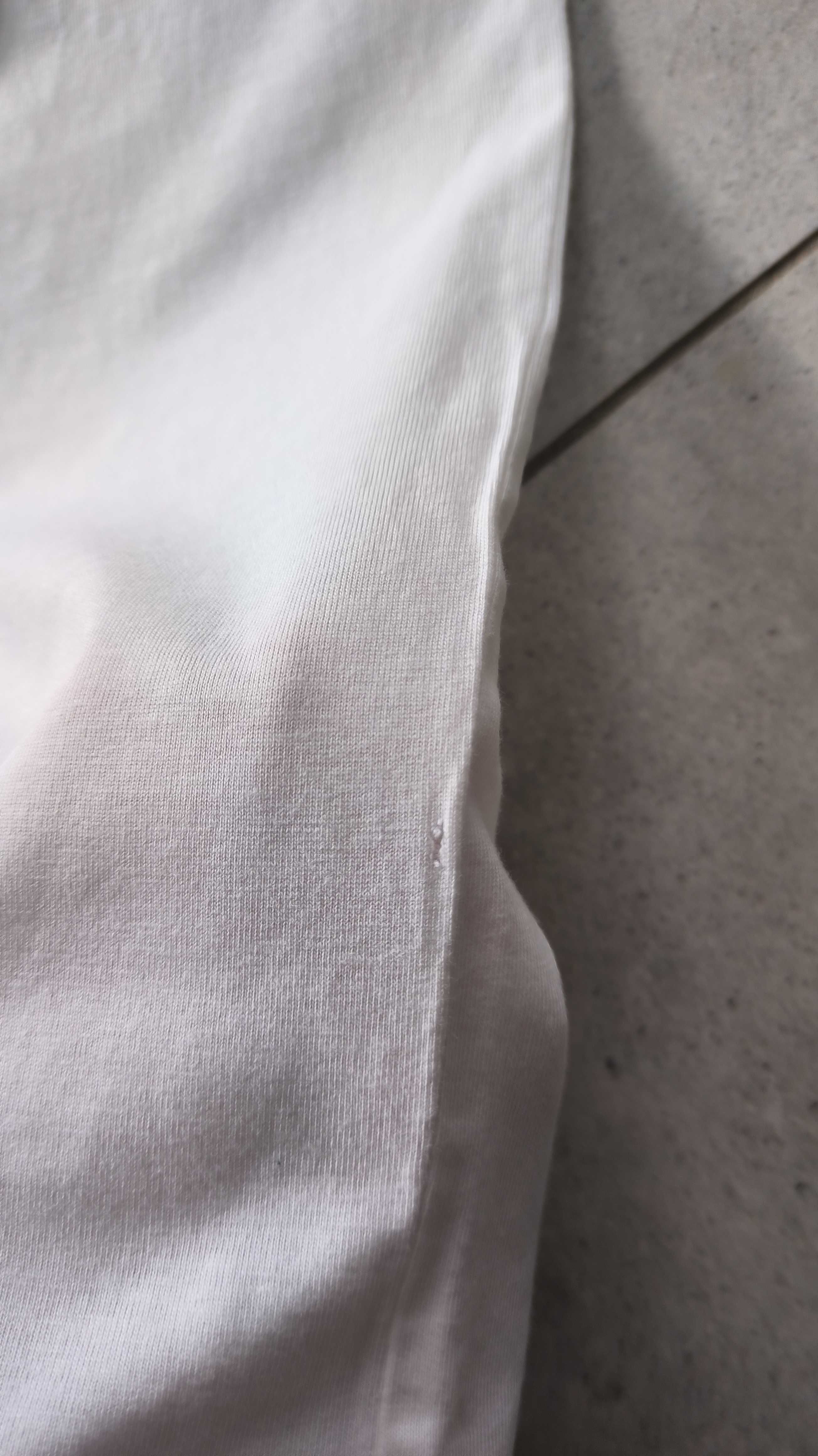T-shirt oversize z kwiatami