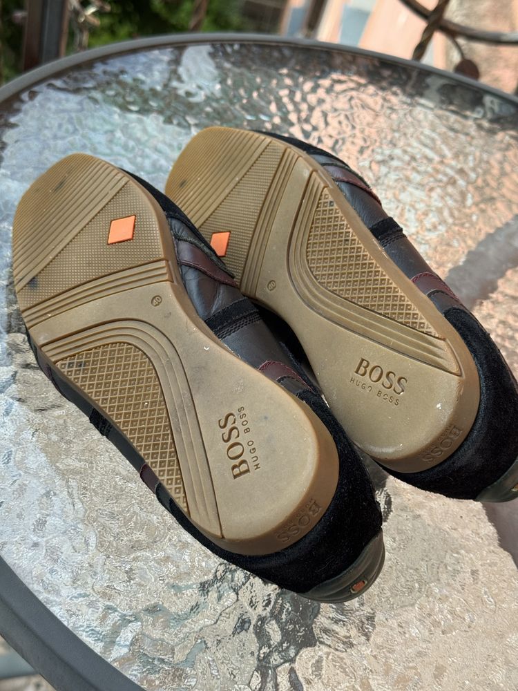 Чоловіче взуття Hugo Boss кросівки 40р