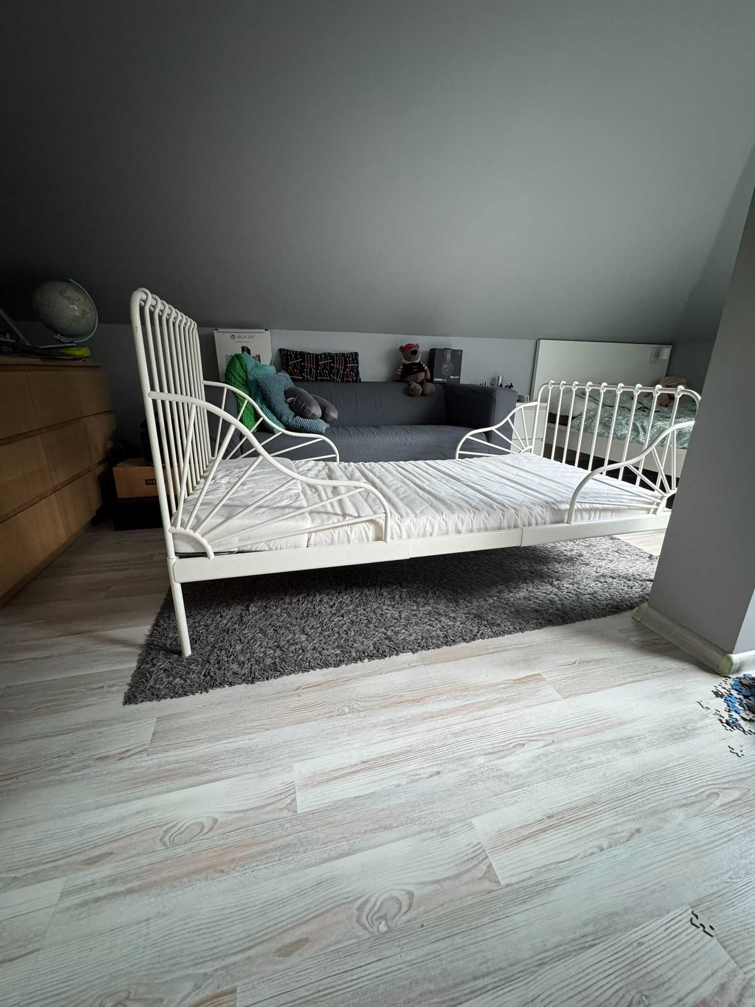 Łóżko regulowane dziecięce białe IKEA MINNEN z dnem i materacem