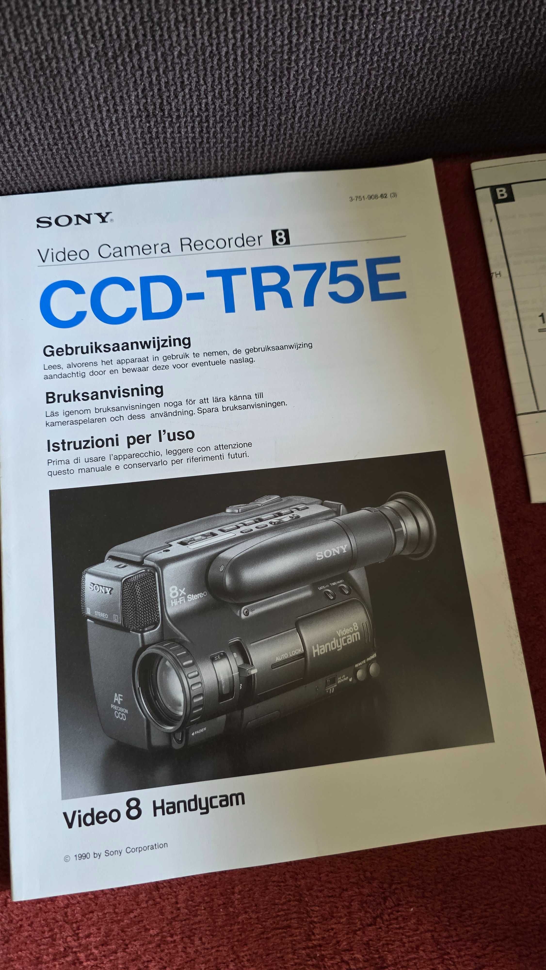 Maquina de Filmar SONY modelo CCD-TR75E