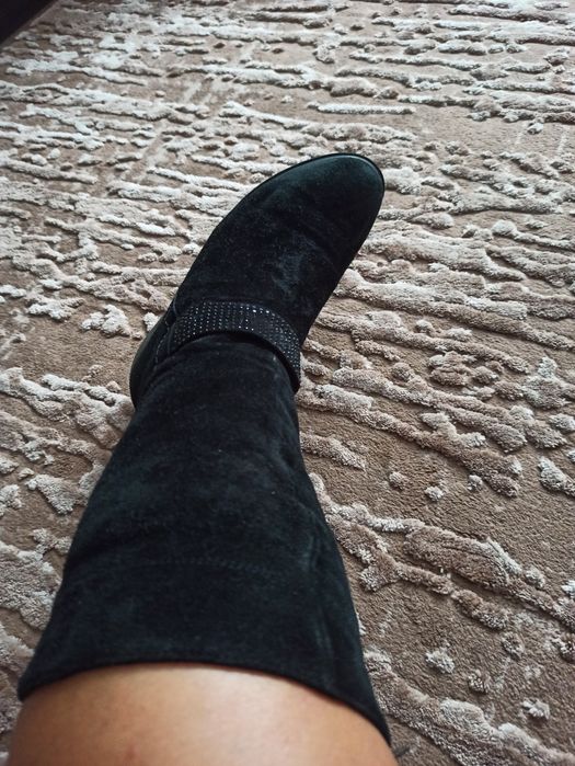 Чоботи зимові ,натуральний замш