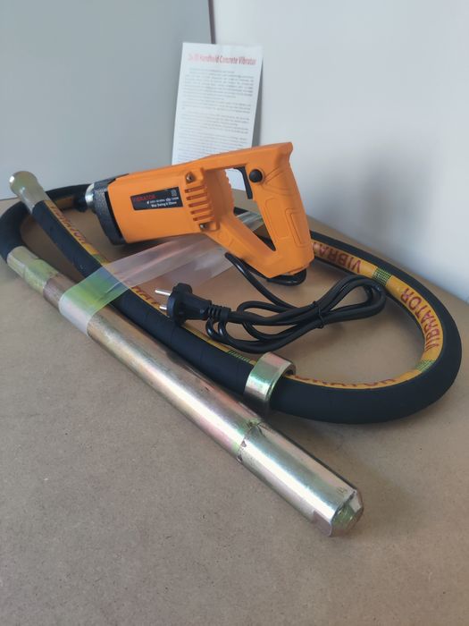 Vibrador 1300W + mangueira 2 metros. Novo/Garantia  ( Monofásico ).