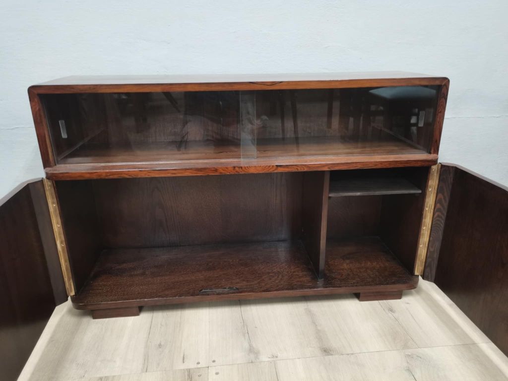 Wyjątkowa komódka Art Deco – orzechowy fornir, idealna jako barek lub