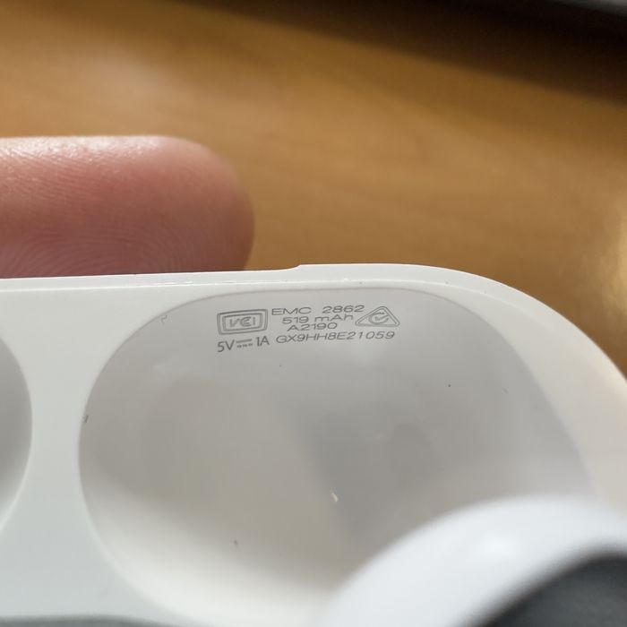 Airpods pro 1 (А2084)