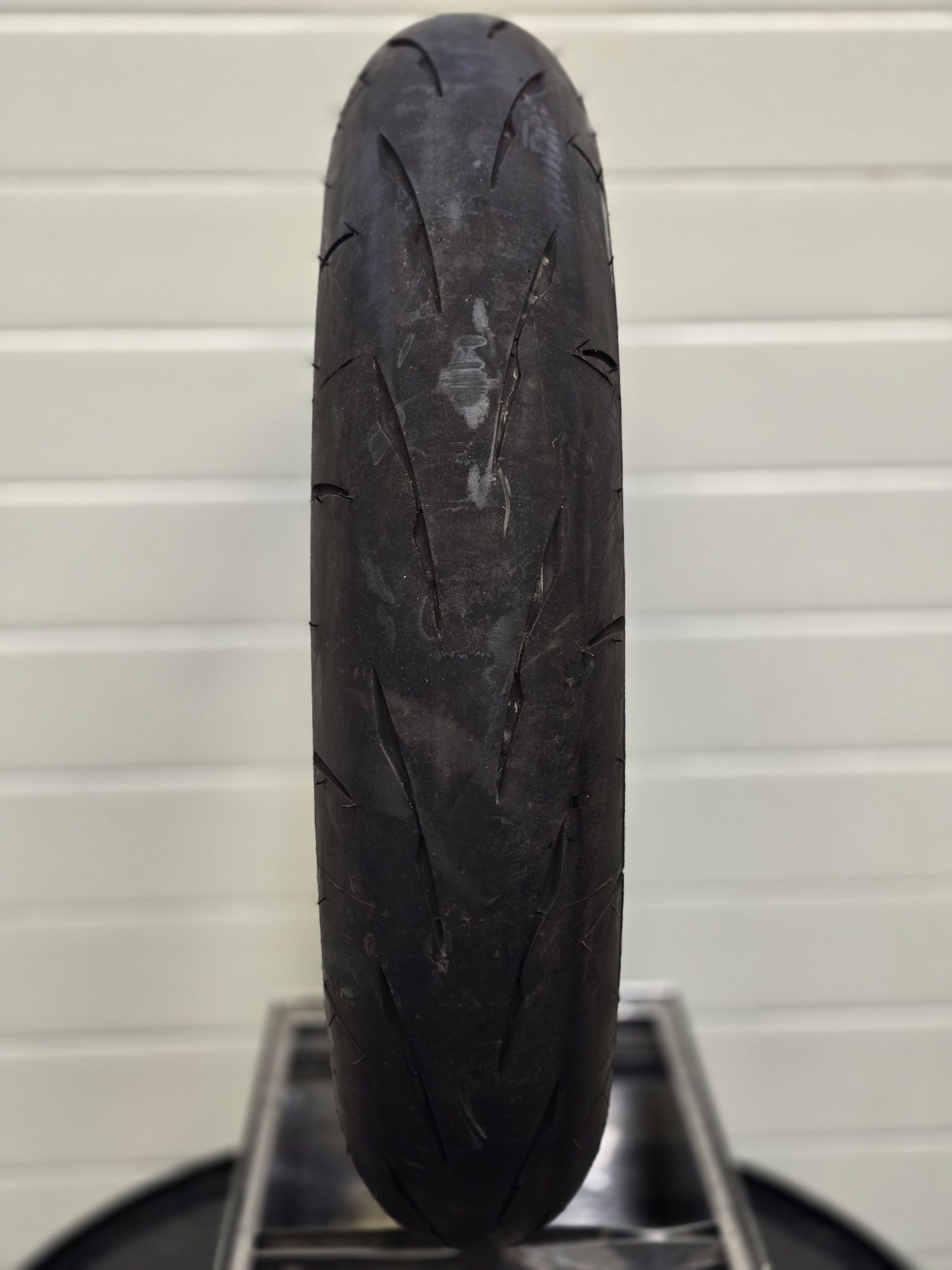 Opona Bridgestone Battlax rs11f 120/70/17 Rocznik 22