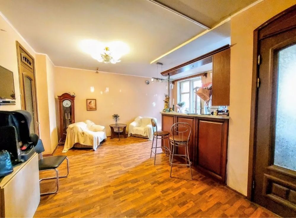 Продам 3к кв. 70кв.м., Центр, ул.Грушевского