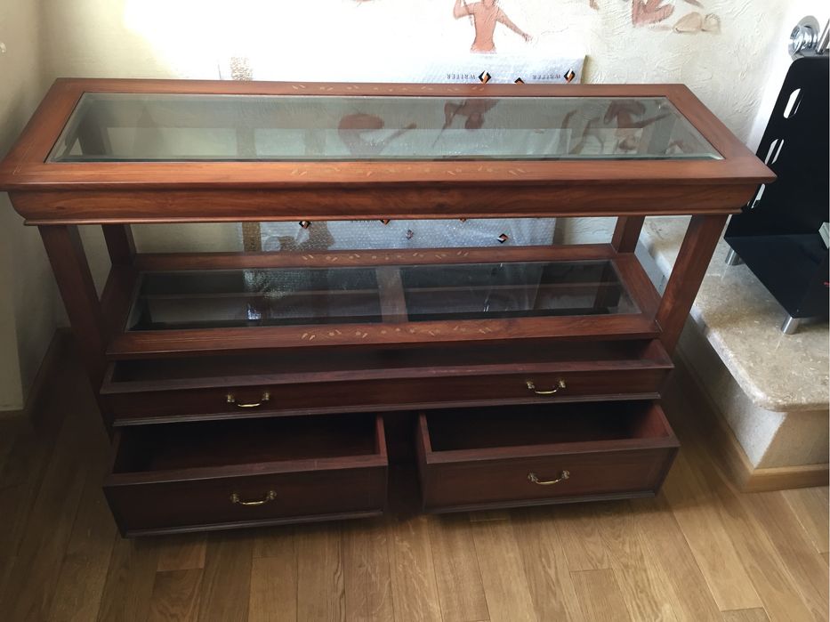 Тумба з палісандру (рожеве дерево)