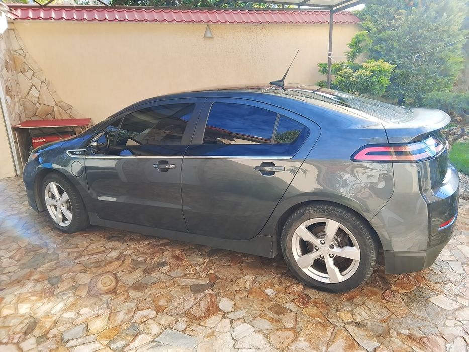 Шевроле Вольт 2011