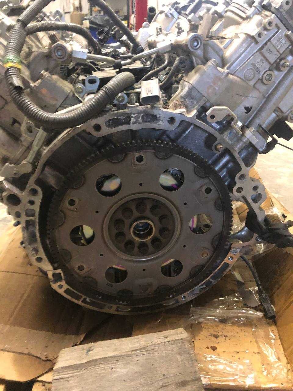 Продам  двигун 5.0 V8  2UR 2UR-GSE  Tundra 5.0 LEXUS RC F IS F  LS600