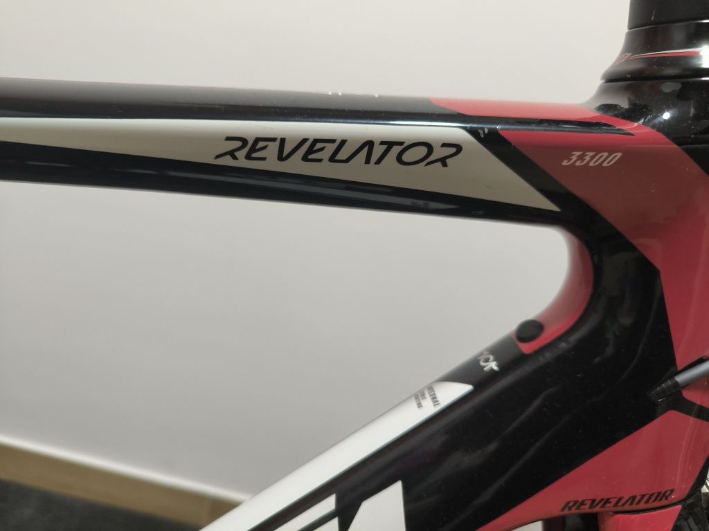 KTM Revelator 3300