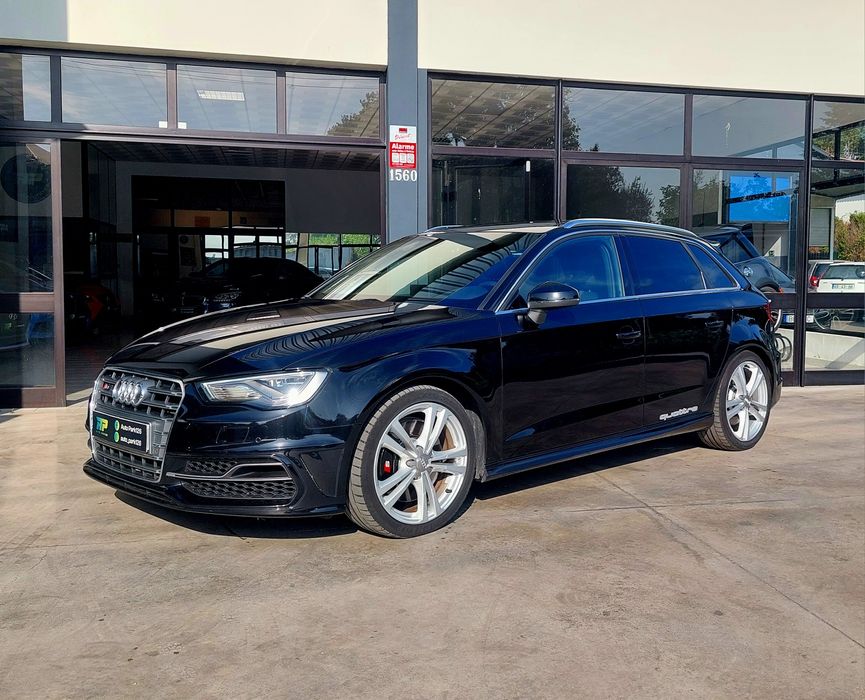Audi S3 Quattro Sportback 2.0 TFSI 300CV S-Tronic / Panorâmico