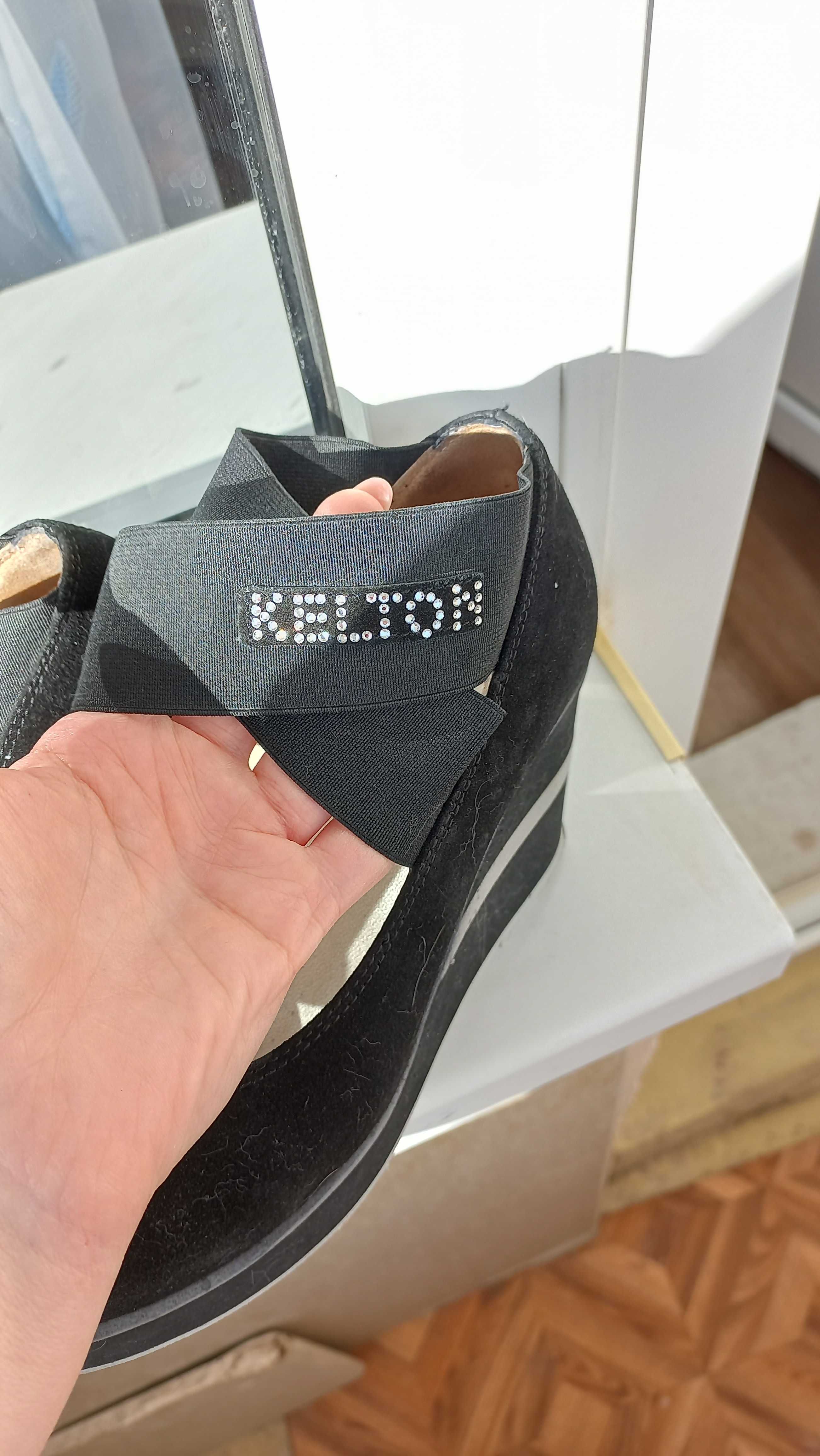 Замшевые туфли Kelton