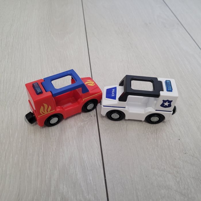 Поліцейська і пожежна машинки для залізниці