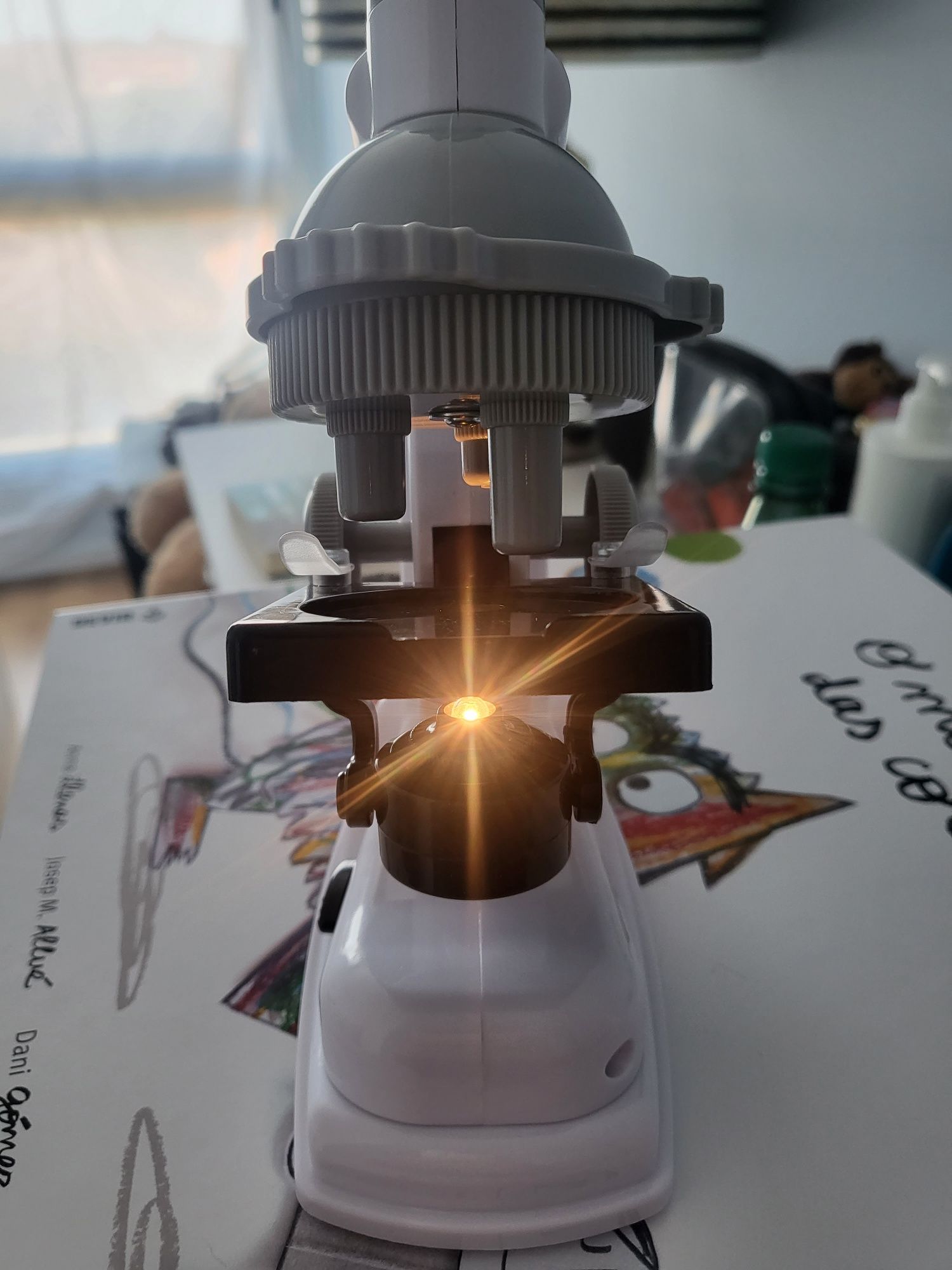 Pack Bubble Robot + Microscopio Cientifico - Clementoni