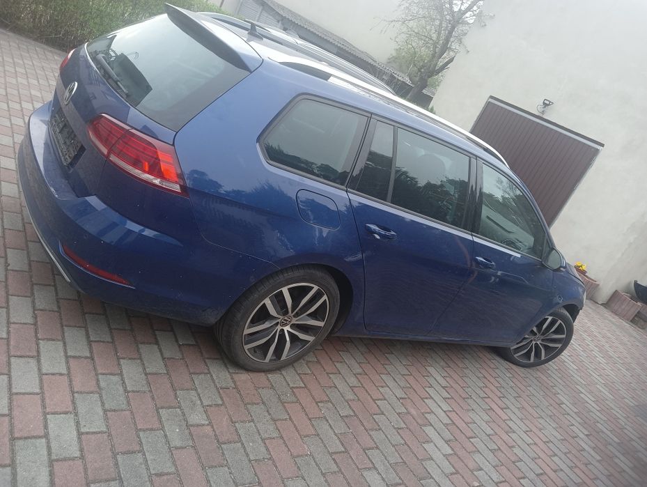 Golf 16tdi  116 km niski przebieg panorama dach