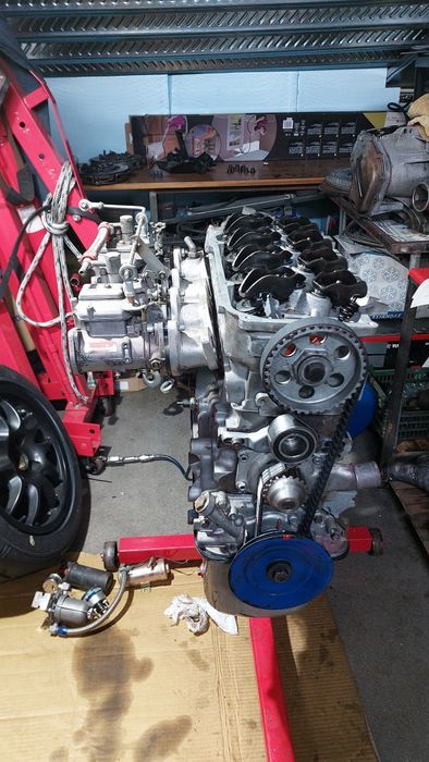 Vendo motor Ford CVH 1.6