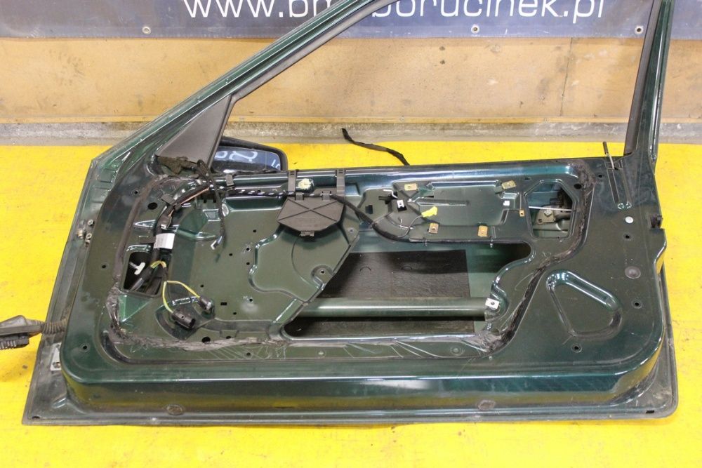 BMW E36 Compact Drzwi Prawe Lewe Różne Kolory Części BMA