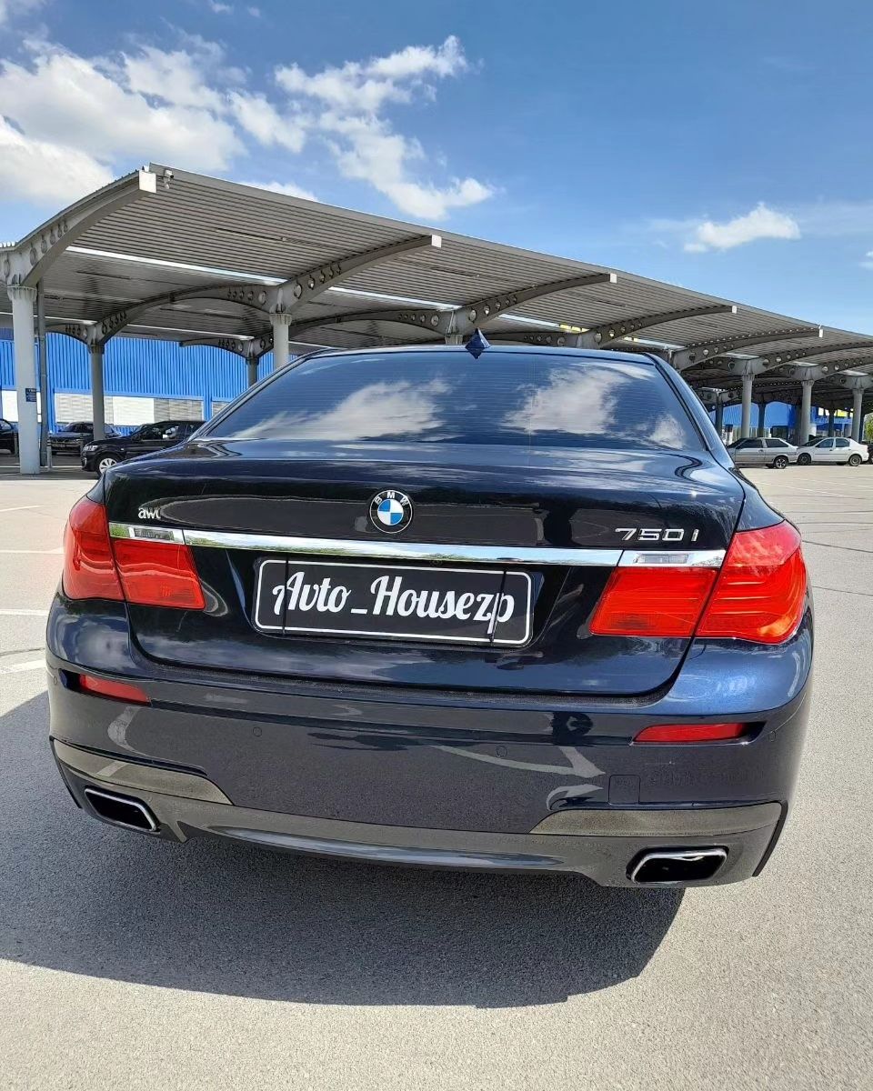 Продам BMW 750 I 4.4 TWIN TURBO