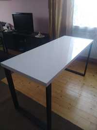 Stół biały LOFT ze stabilną metalową podstawą