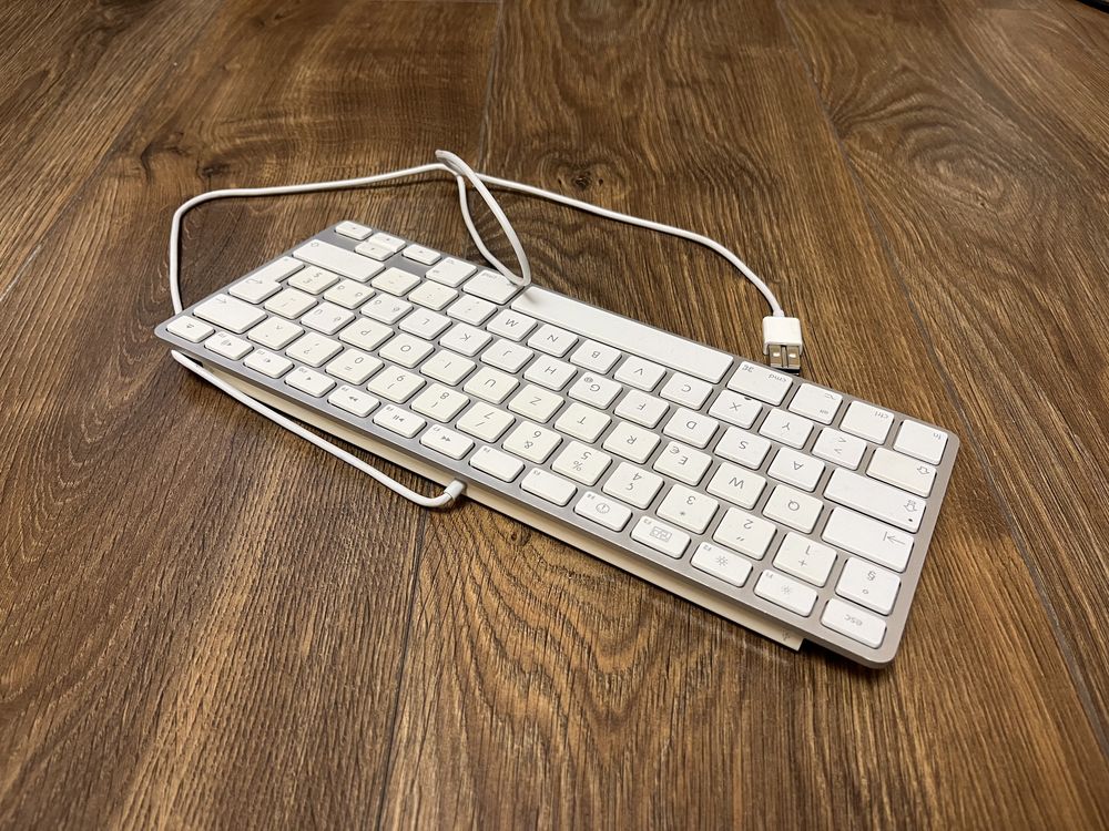 Клавіатура Apple
