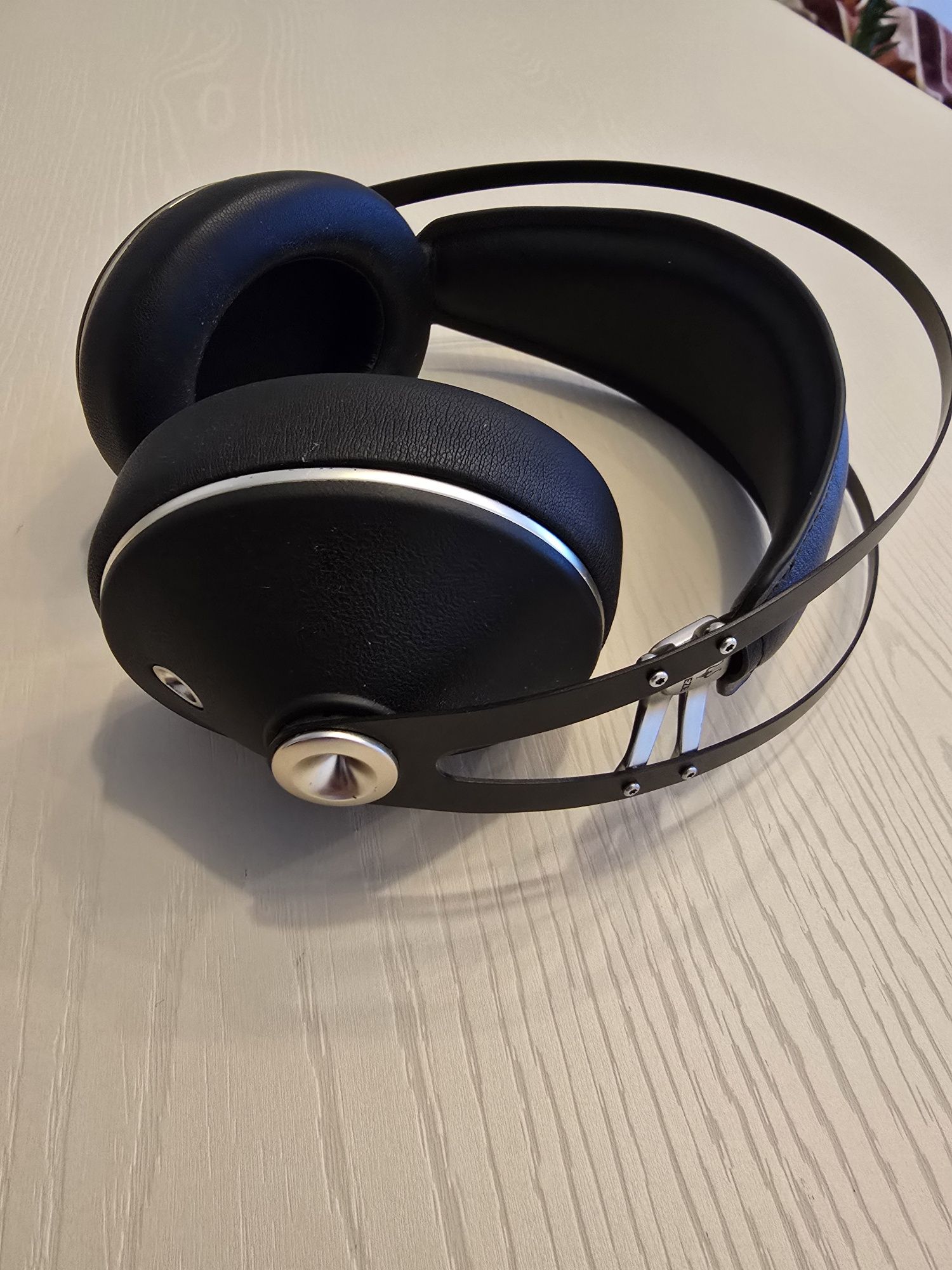 Headphones Meze 99 Neo