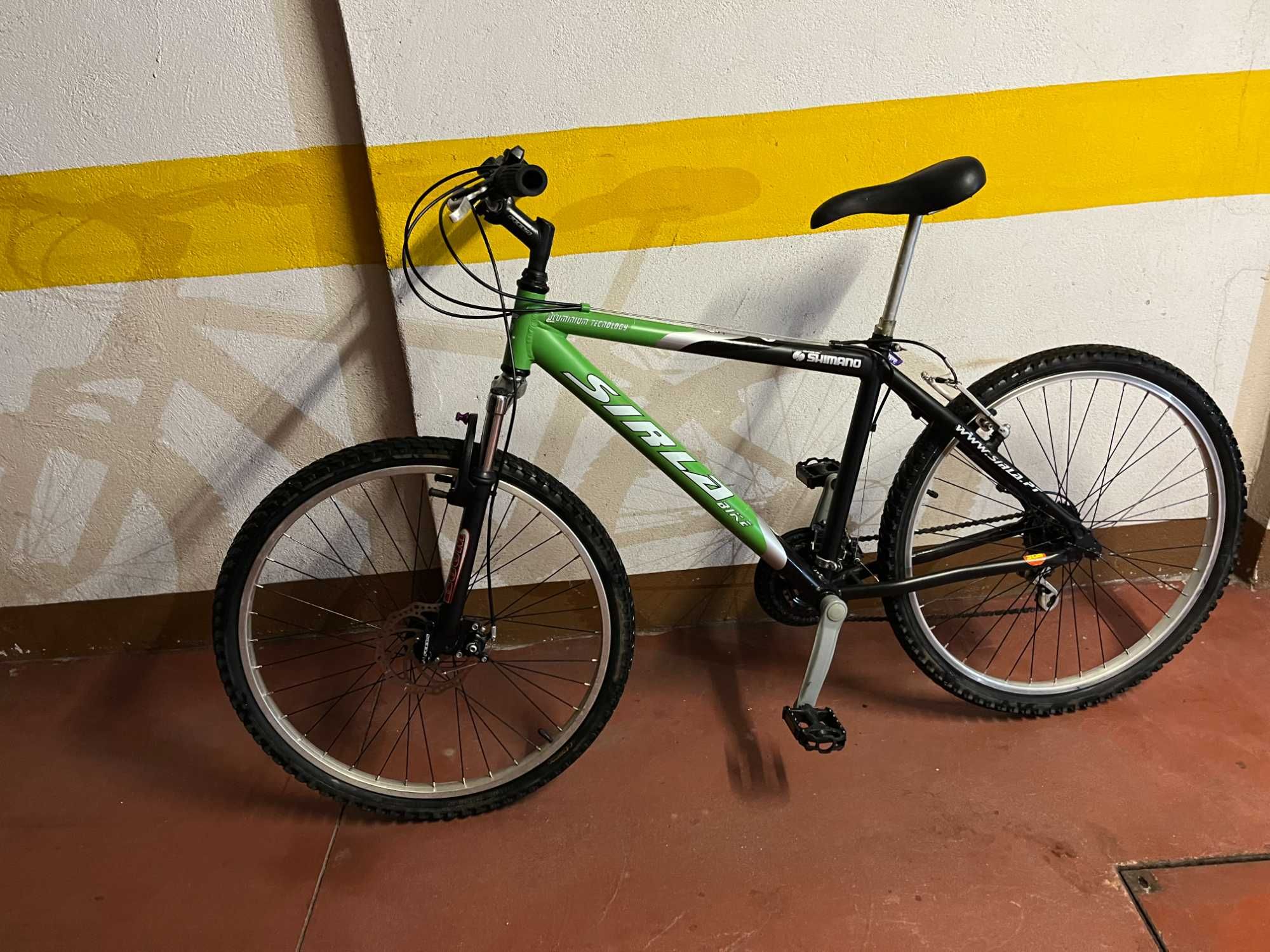 Bicicleta Btt semi nova