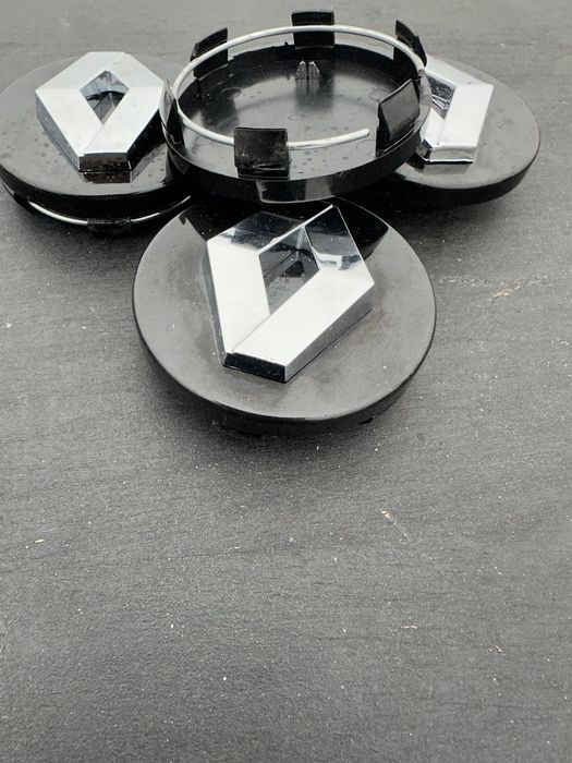 Центральная заглушка (колпачок) для литого диска автомобиля Renault.