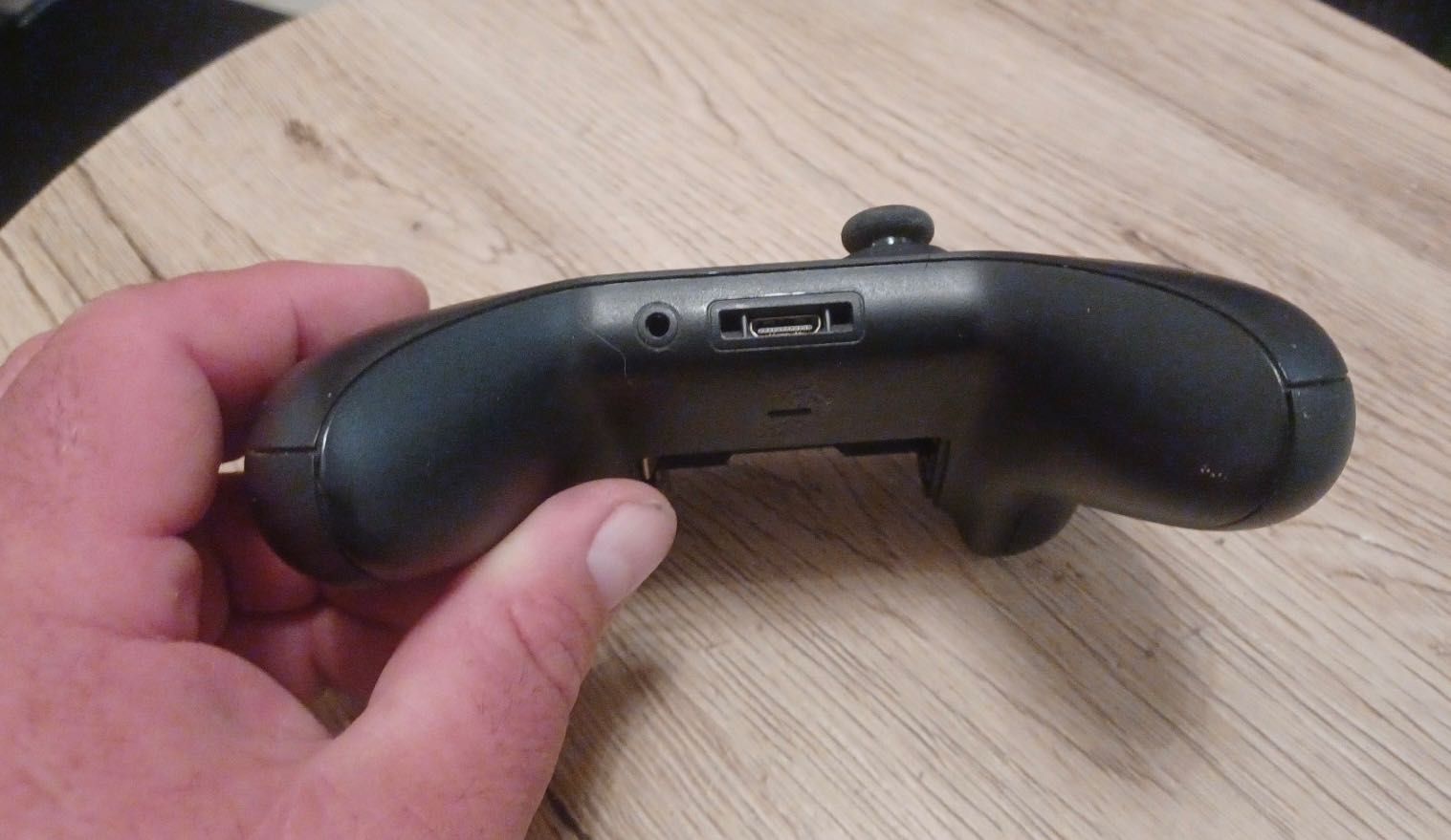 Oryginalny bezprzewodowy Pad Xbox One model 1708