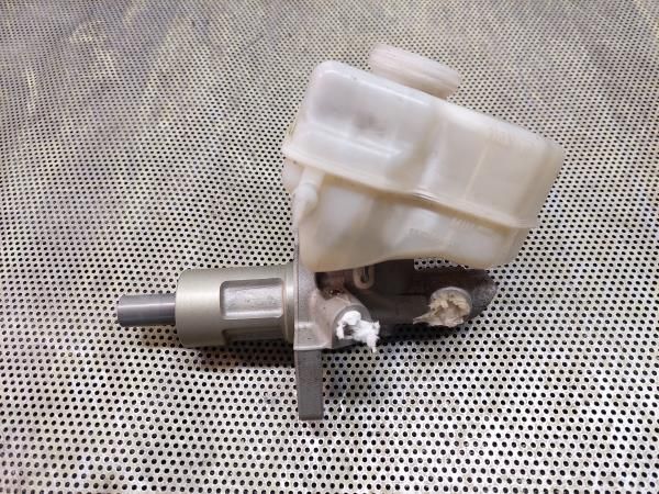 Bomba central dos travões BMW 1 (E81)