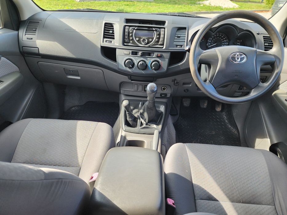 Toyota Hilux 2.5 diesel 2014 рік ІДЕАЛ!