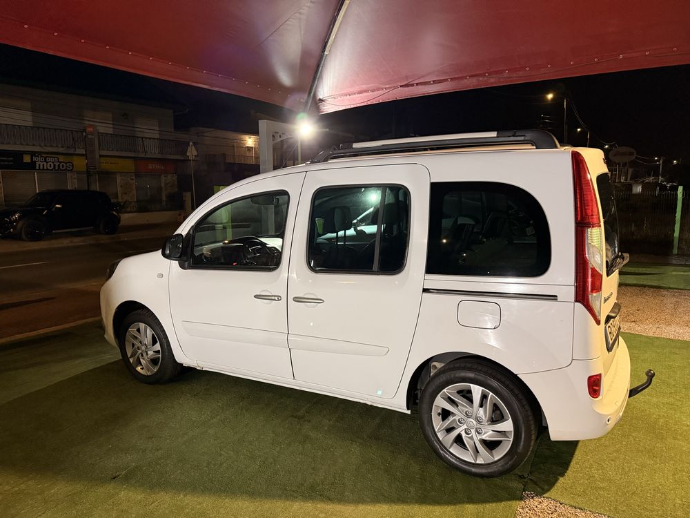 Renaul kangoo 5lugares 2013