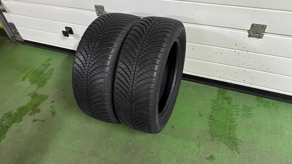 Para 205 55 R16 91H M+S GoodYear Vector4Seasons bieżnik 2x7mm