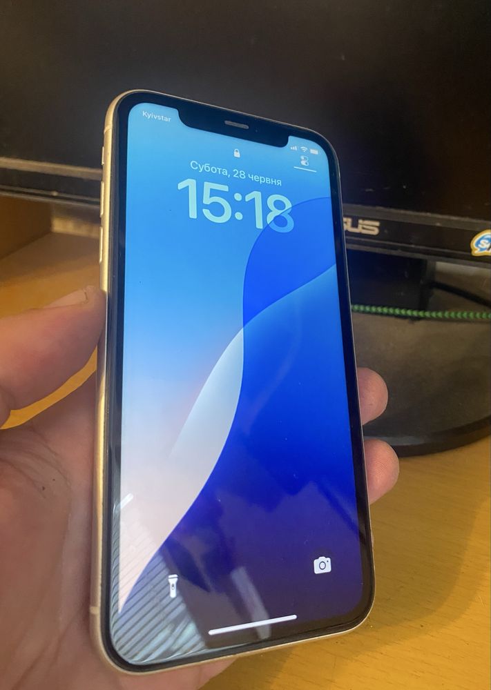 Iphone 11 128 R-sim