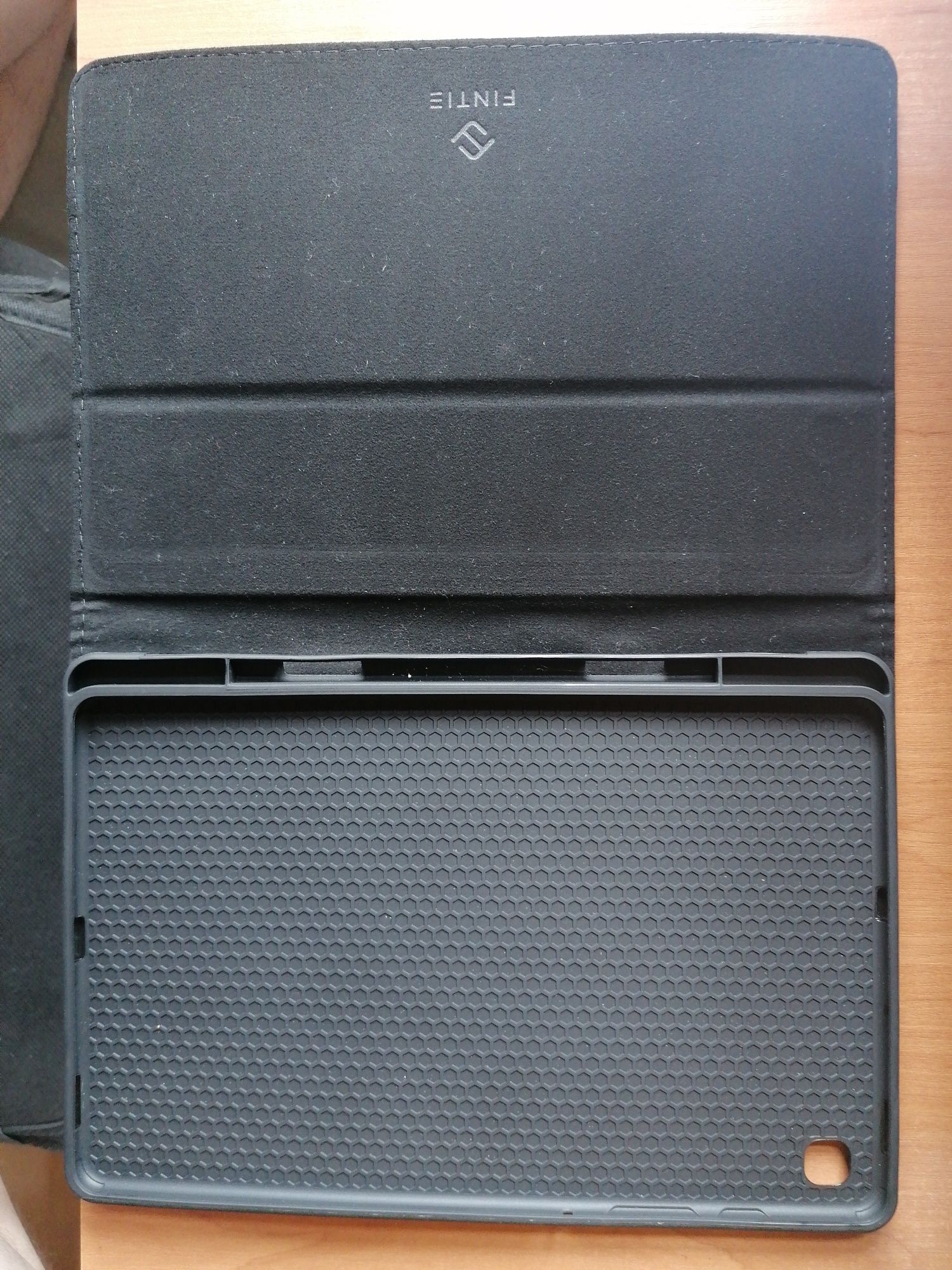 Pokrowiec, Etui na Tablet o wymiarach 15.3 x 24.3 cm