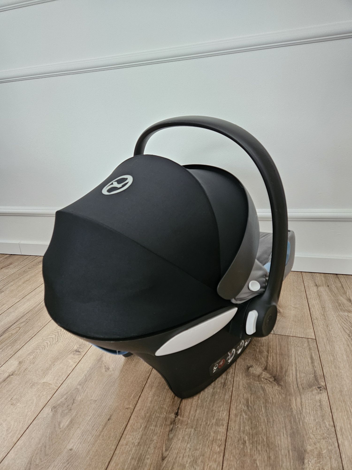 Cybex Aton M + baza ISOFIX