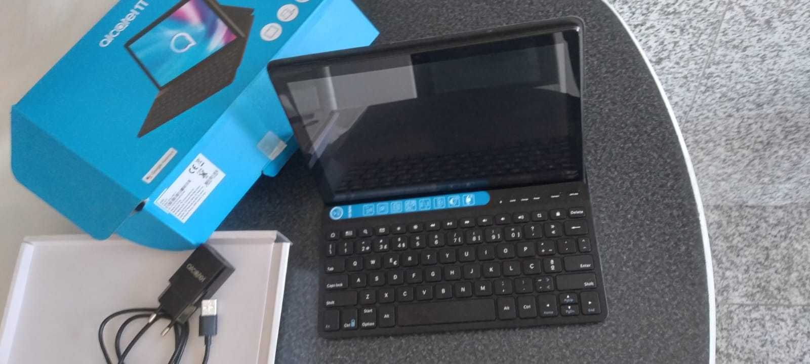 Tablet Alcatel 1T10 Smart com teclado Bluetooth.