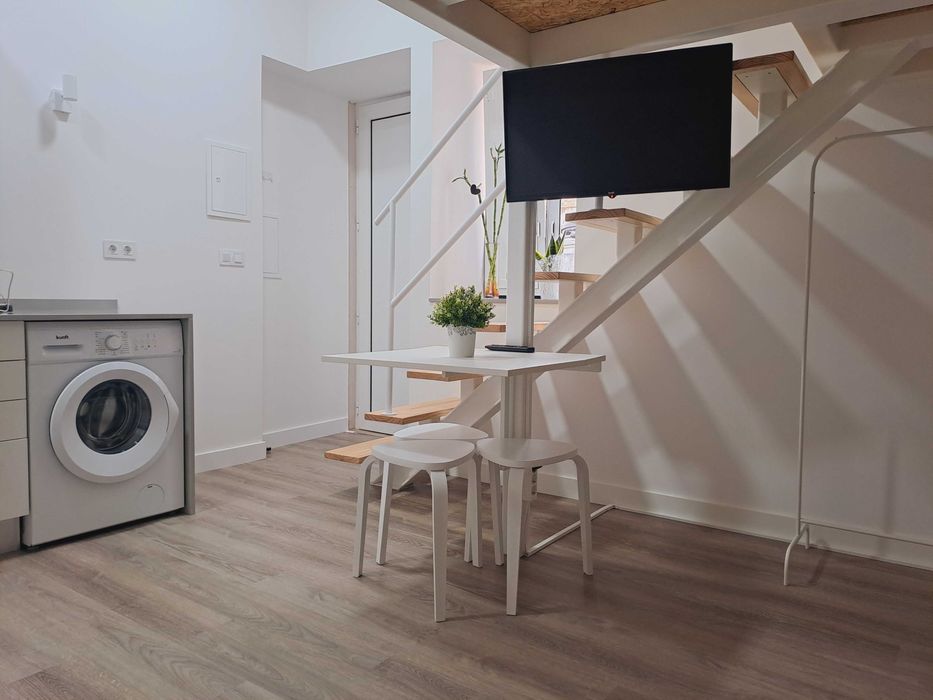 Apartamento T0 centro cidade Tomar, despesas incluídas.